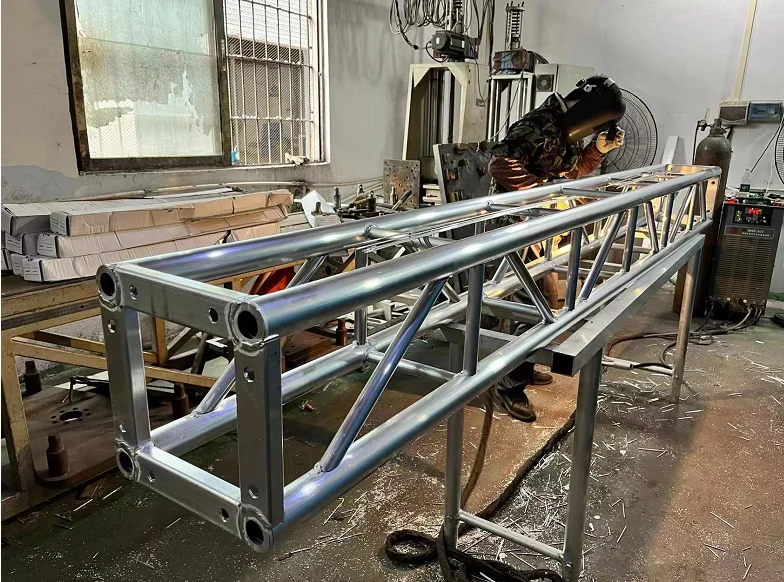 Aluminum Square and Triangle Bolt Stage Display Truss for Concert for Enhancing Stage Lighting Effects