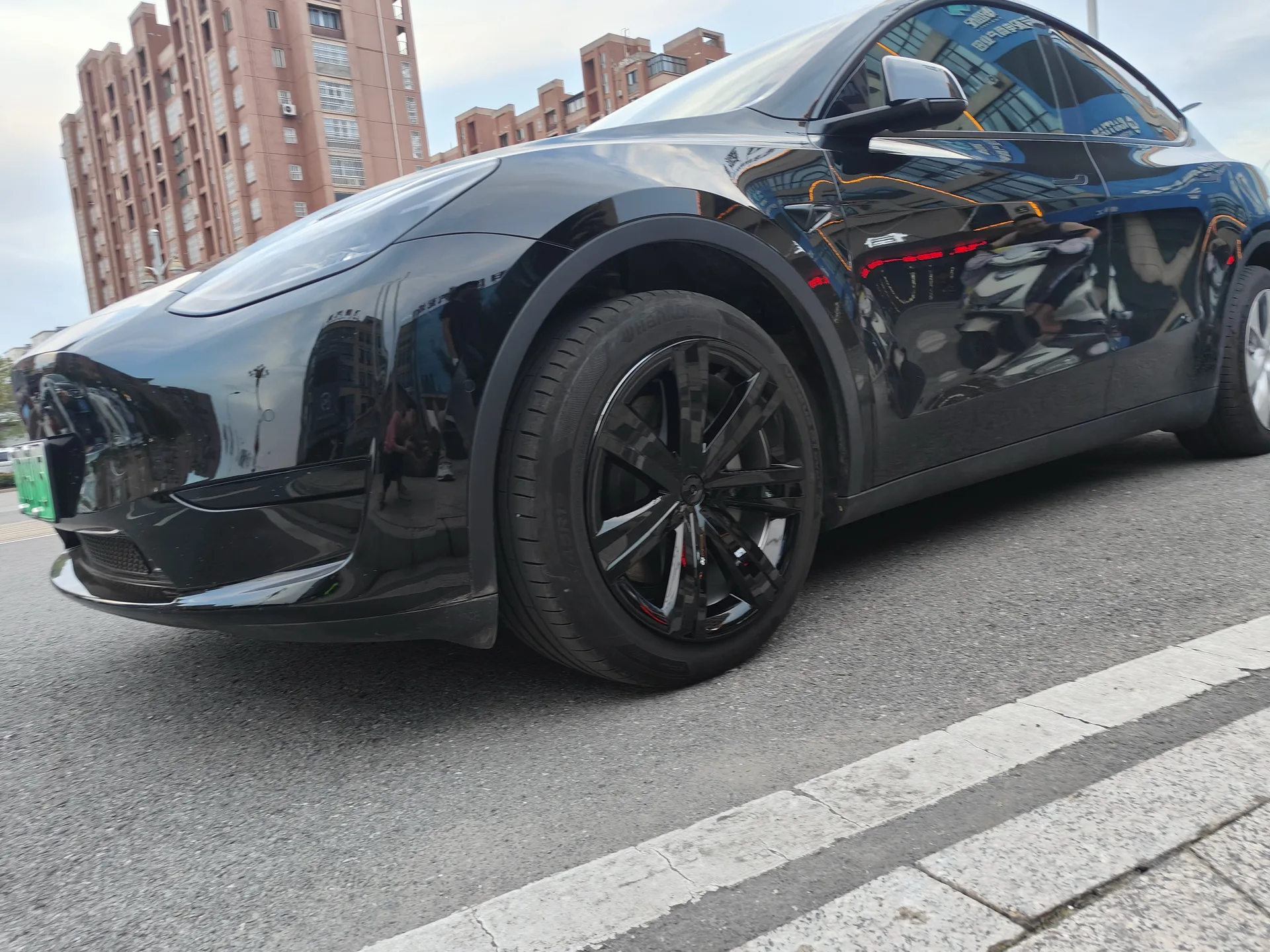 19-Inch Sports Fashion Car Hubcap and Wheel Cover for Tesla Model Y