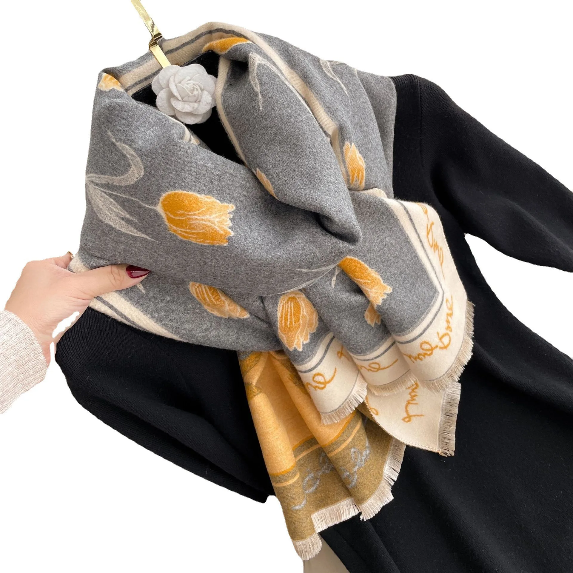 Autumn winter 2022 new shawl Flower Tulip cashmere scarf for women Japanese and Korean style warm outer wear multi-purpos Scarf