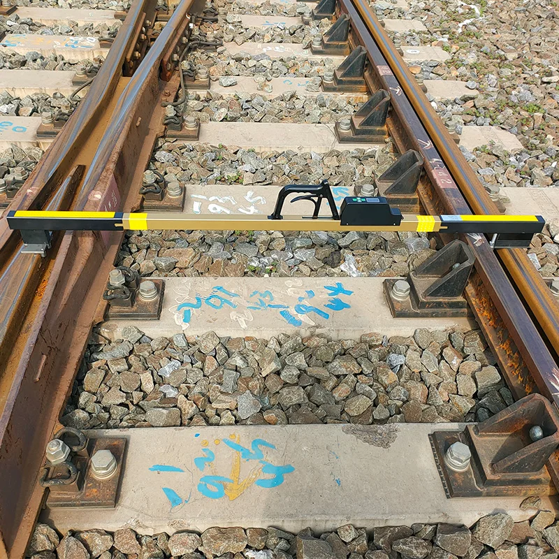 Digital track geometry for railway track gauge level measurement