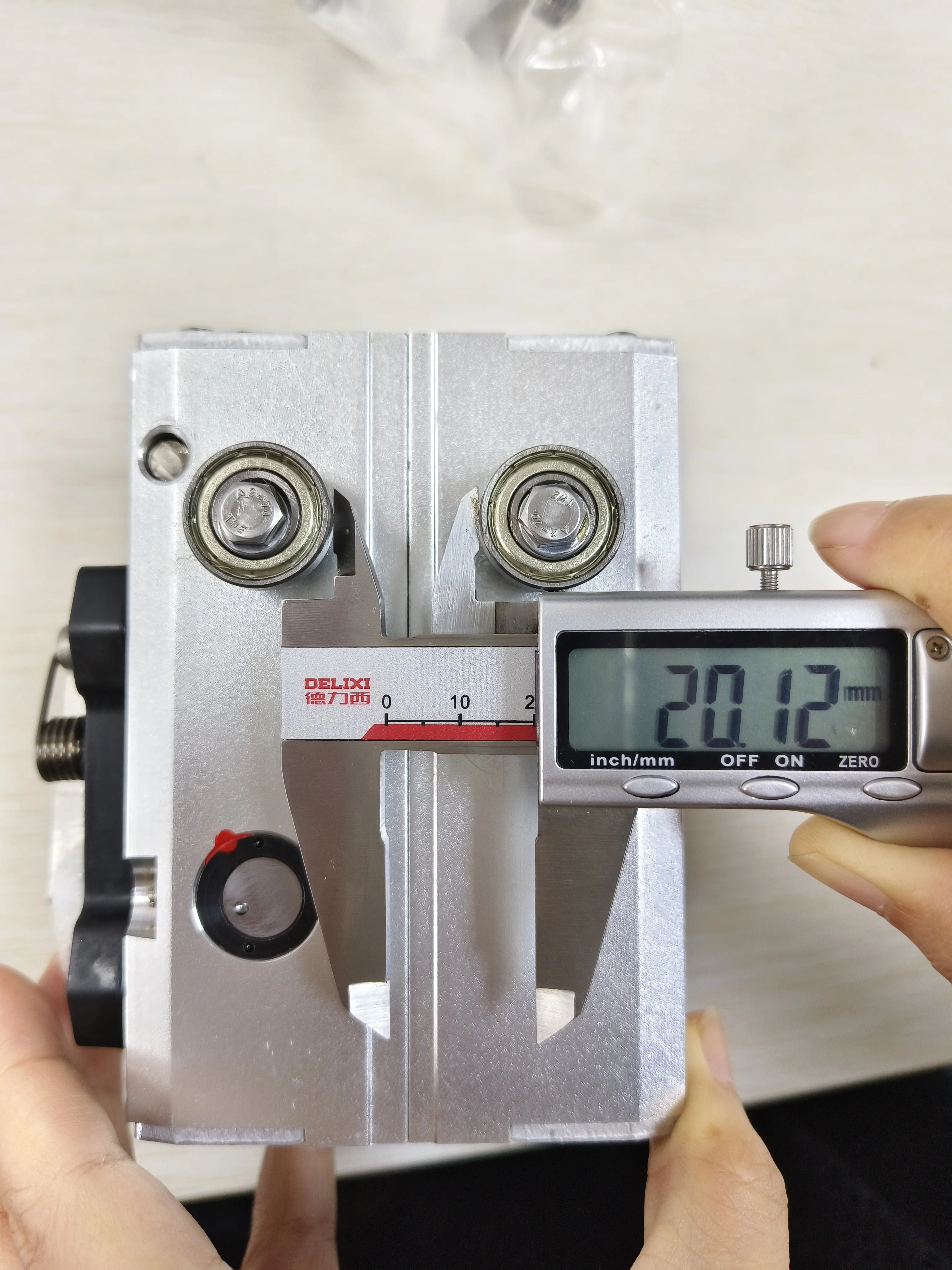 QIPANG high speed work durable support customers adjustable replacement guide rollers rolling ring unit drives