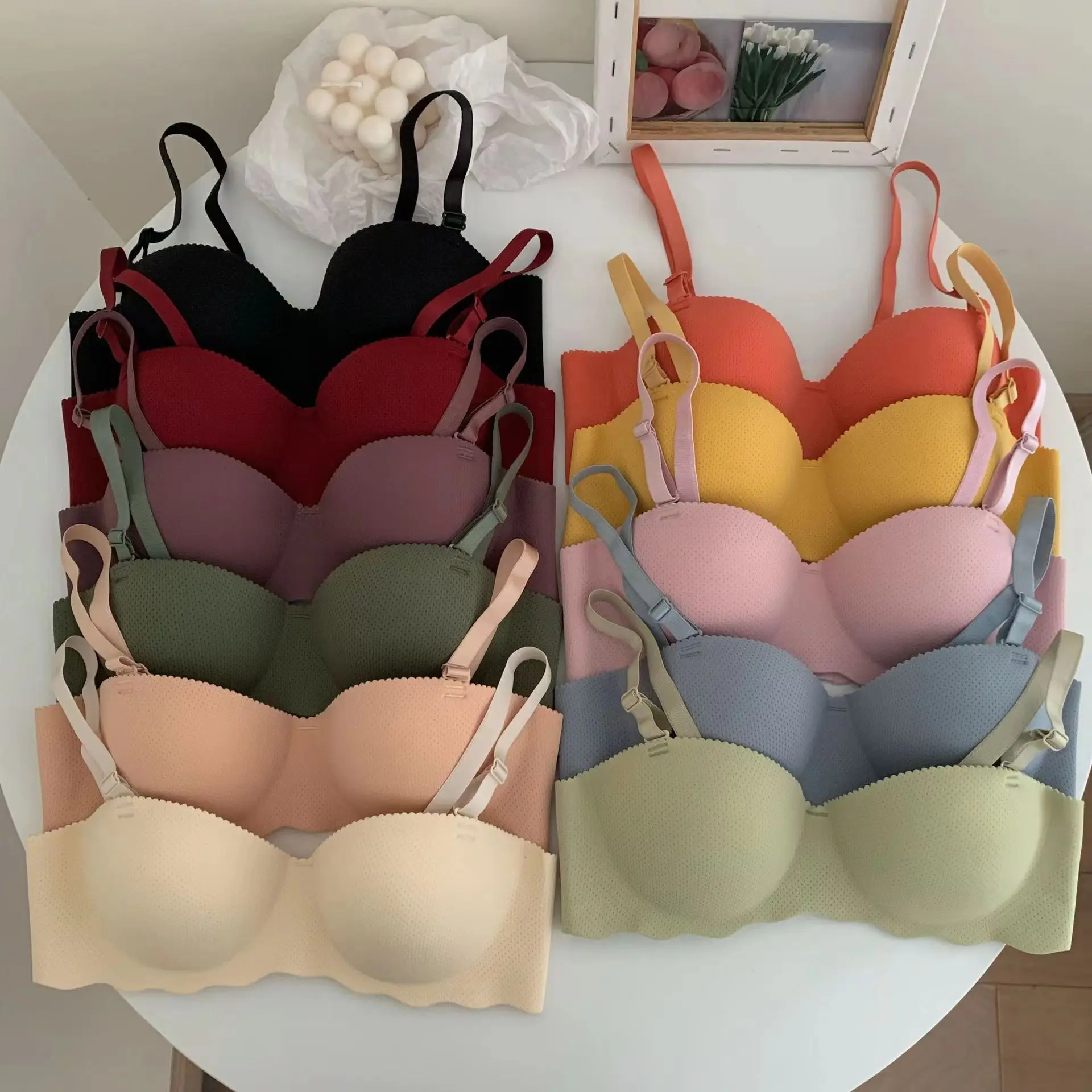 Wholesale Women Girls seamless wireless Bra push up lingerie Breathable Soft Padded bra Wire free one piece Bra Underwear R2158