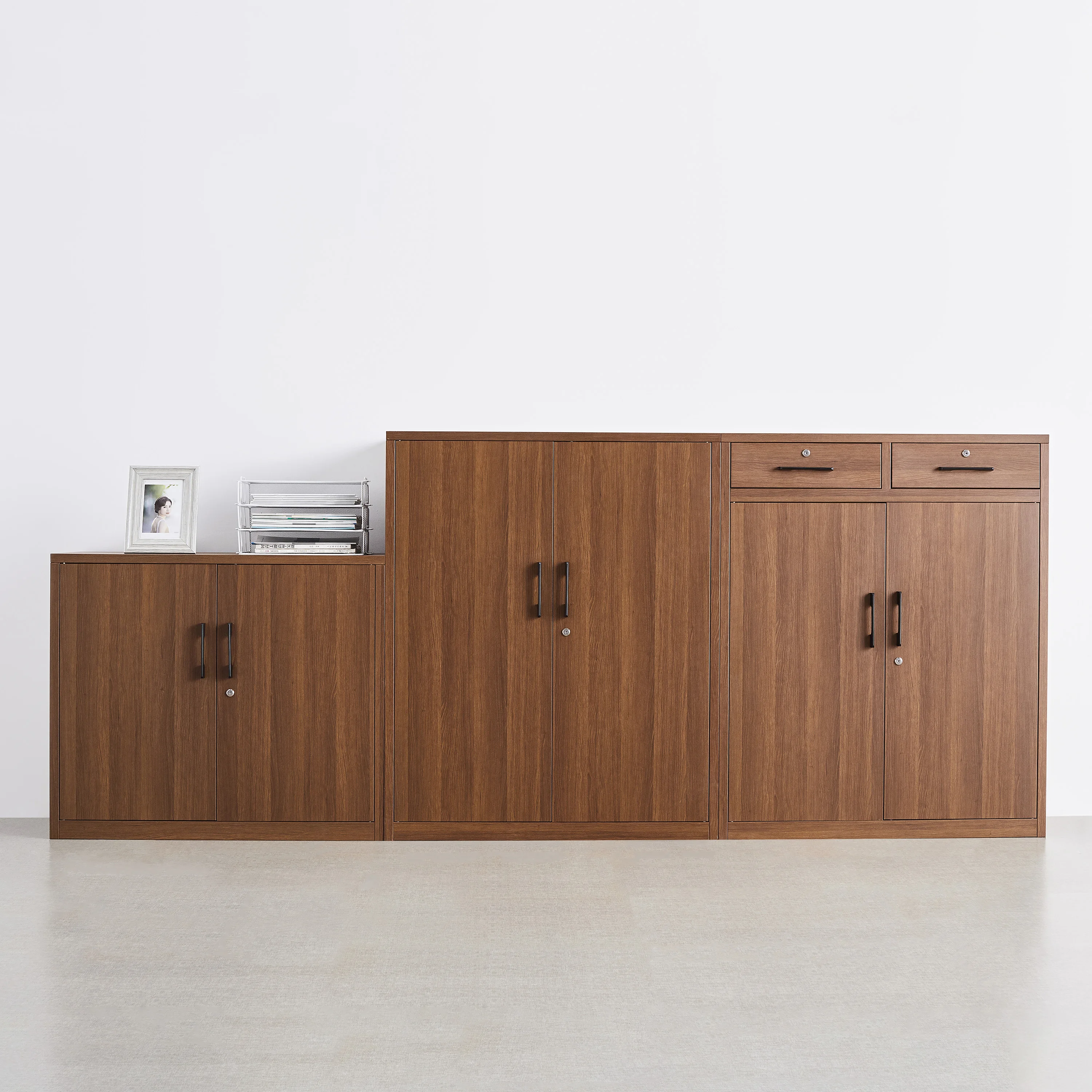Luoyang Factory Sales High Bearing Volume Storage Water-proof Steel Cabinet Locker Dormitory Bedroom Metal Furniture