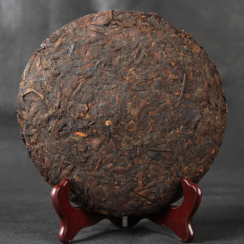 Puer ripe tea with watermelon flesh aroma 357 gram made in china Menghai Yunnan tea