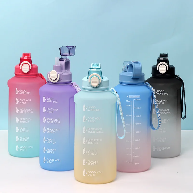 2L Plastic Plastic Water Bottle With Straw Watertight Large Capacity Bottle Running Fitness Gradient Bottles With Custom Logo