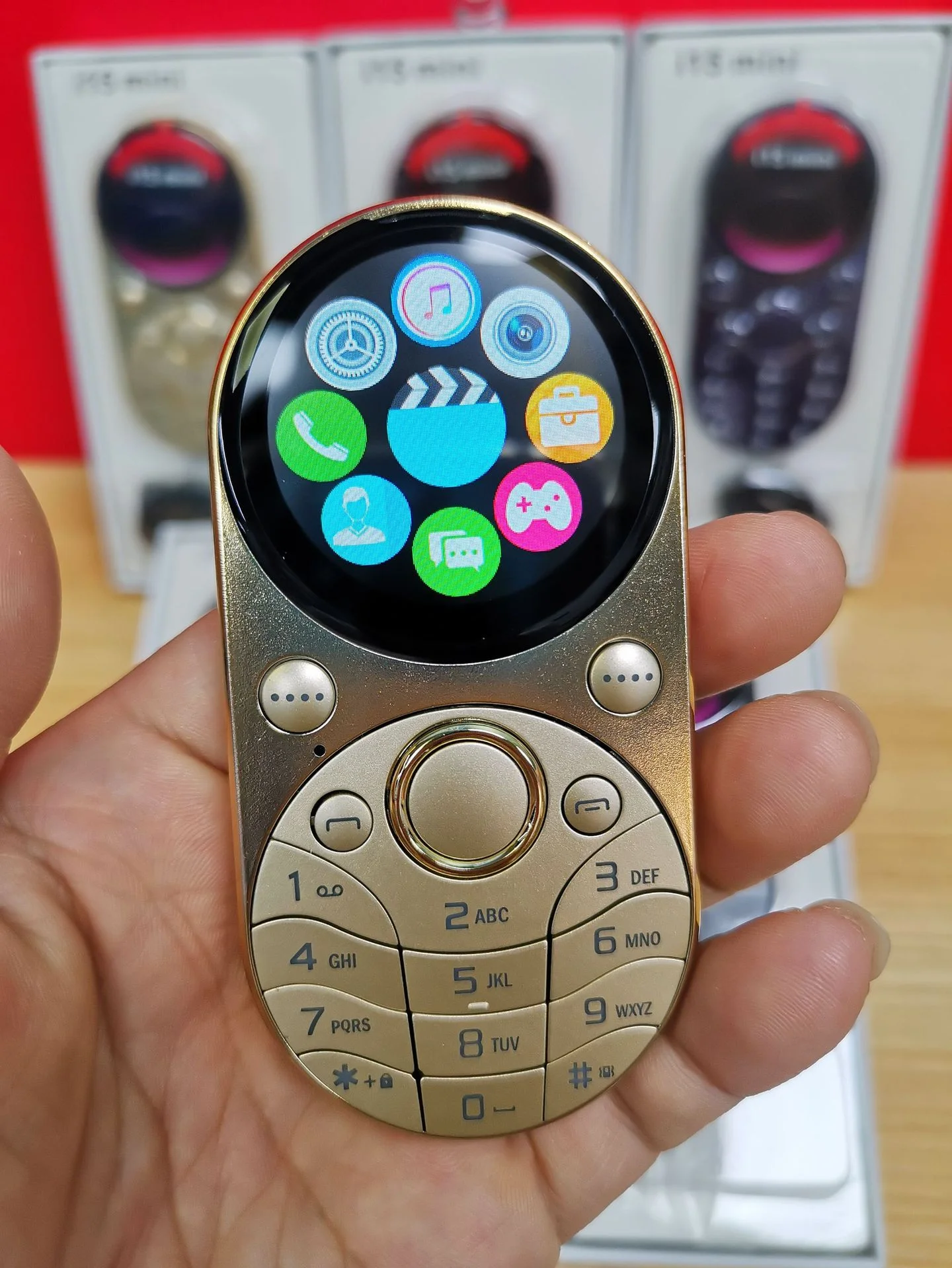 2024 i15 mini Oval Small Mobile Phone Dual SIM GSM 1.39 inch Screen Speed Dial Magic Voice Blacklist Vibration FM Radio Type-C