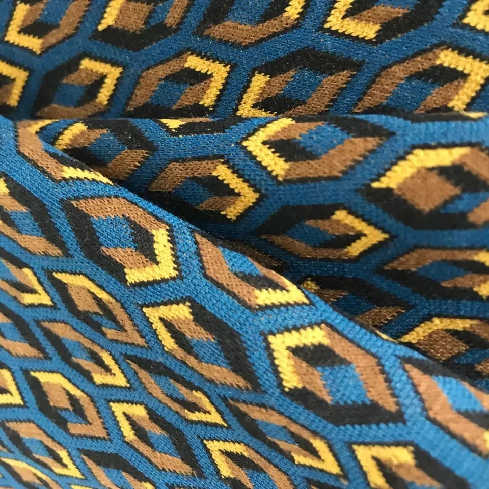 Luxury geometric design stretch jacquard hexagonal pattern yarn dyed jacquard knit fabric for Garment