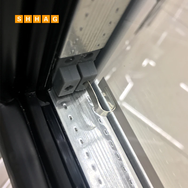 Commercial Beer Bar Fridge Display Refrigerator Glass Door for Supermarket