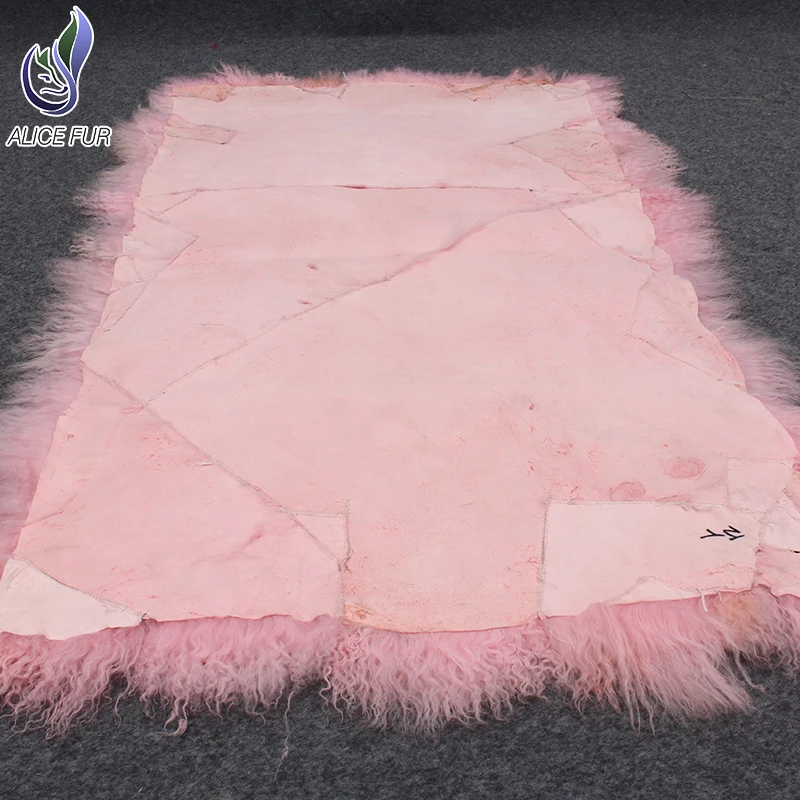 Real pink colour OEM tibetan fur rug sheepskin  mongolian lamb fur rug