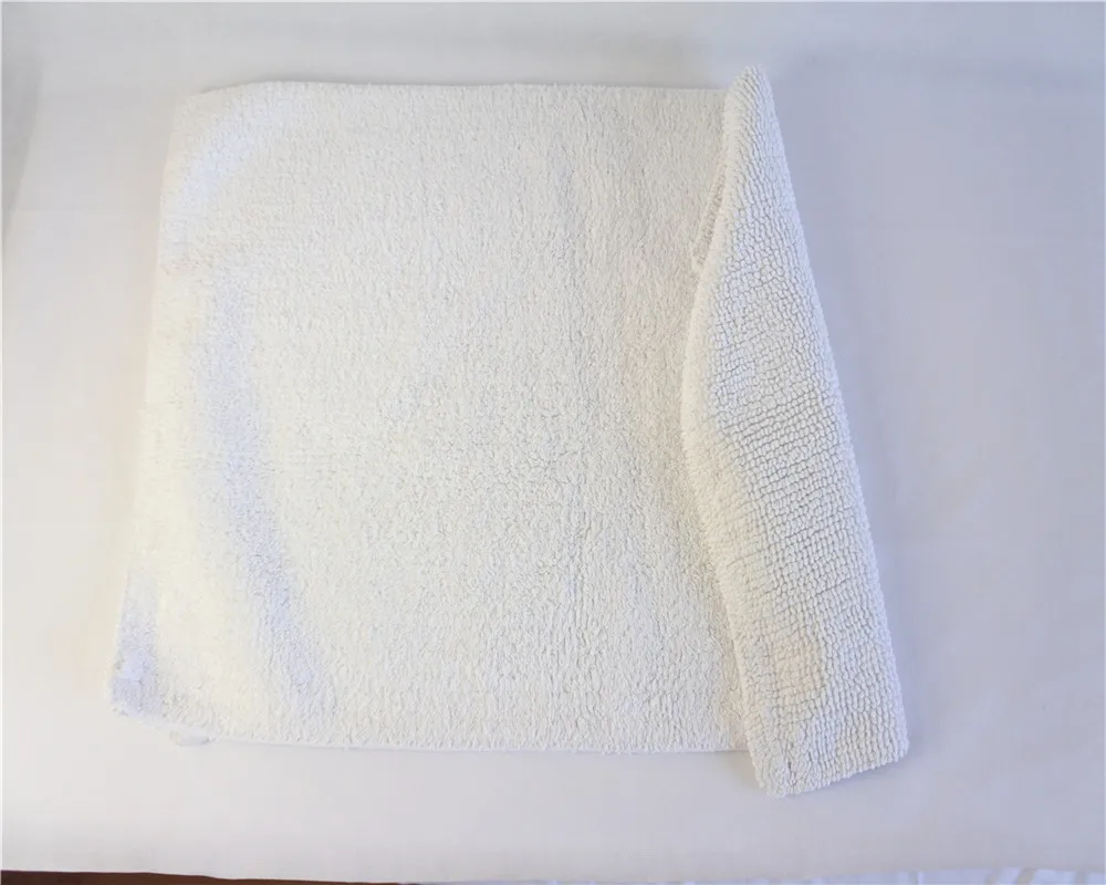 
100% cotton 68 white rectangular thickening highly absorbent anti skidding chenile bathroom mat 