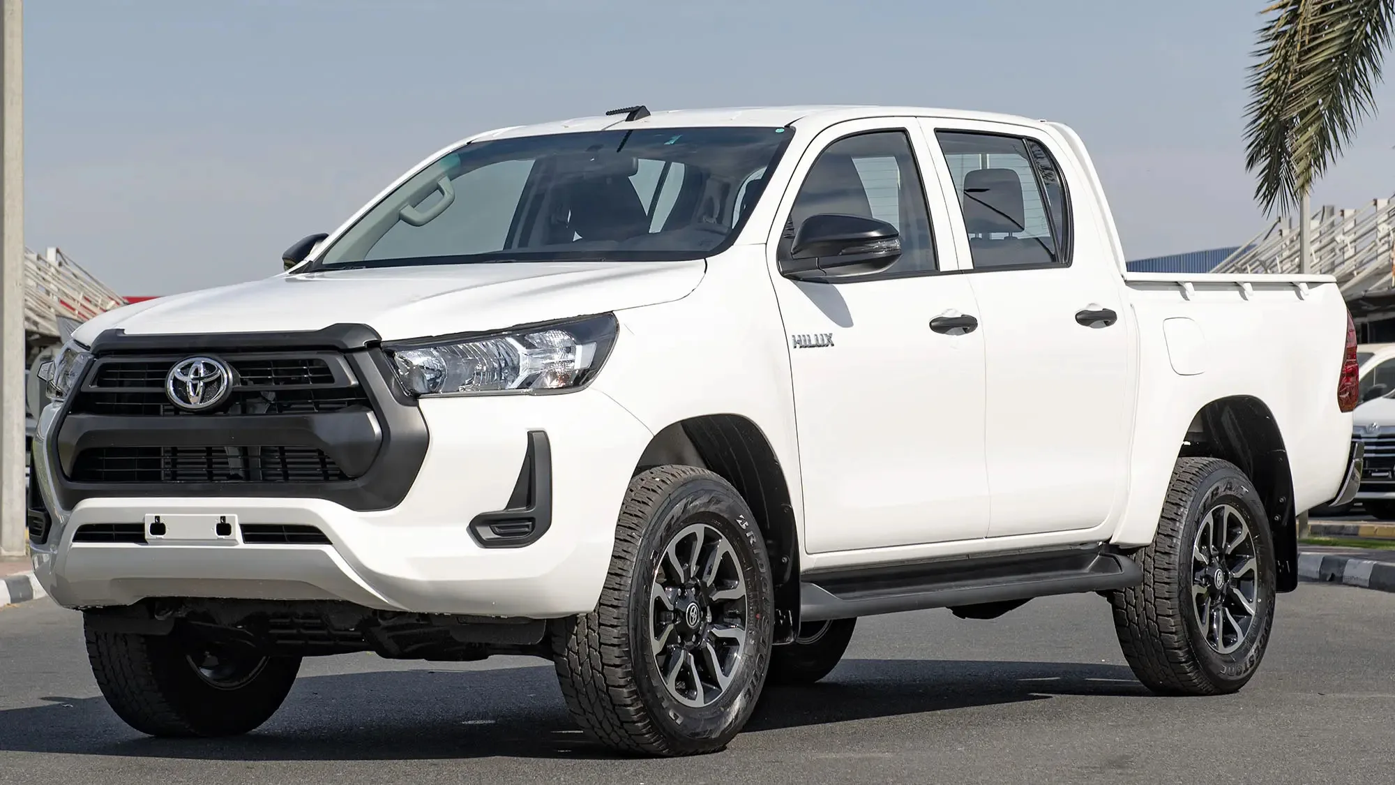 TOP PERFORMANCE  Used TOYOTA HILUX DC 2.4D MT 4X4 P.WINDOW MY 2022 WHITE Well Maintained Ready to Go