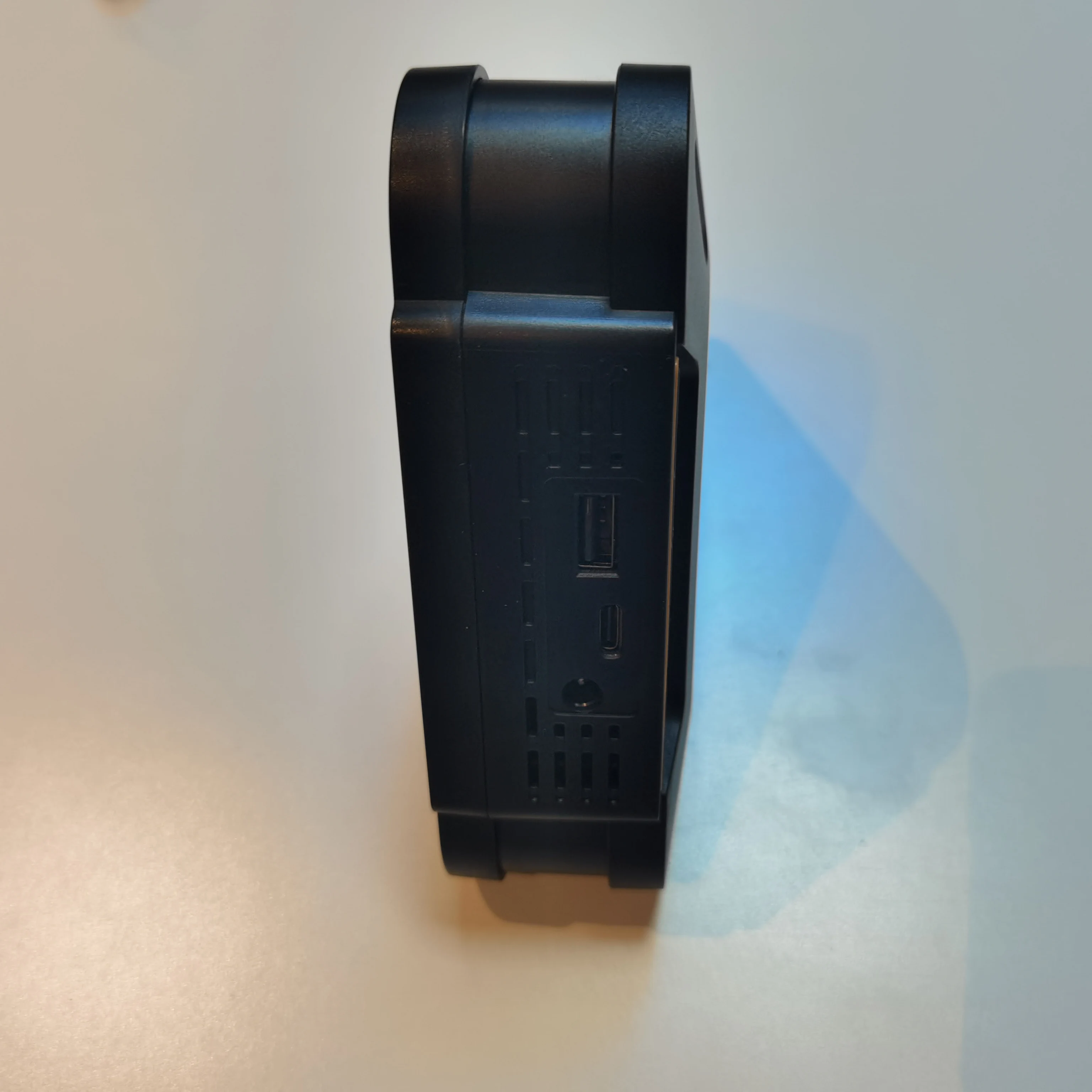 HF6588 Wholesale triangle pump AC/DC car air compressor portable compressors Tire inflator  battery Digital  Air Pump car inflat