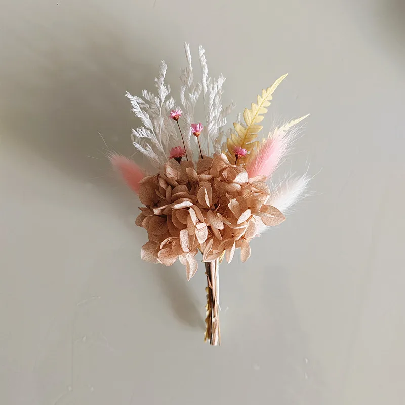 Wholesale Wedding Giveaway Mini Gifts Bridal Corsage Preserved Gypsophila Flower Bouquet Mini Dried Flower Bouquet for Sale DIY