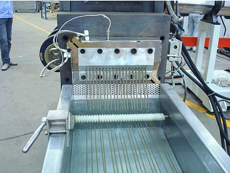 Plastic bag granulator