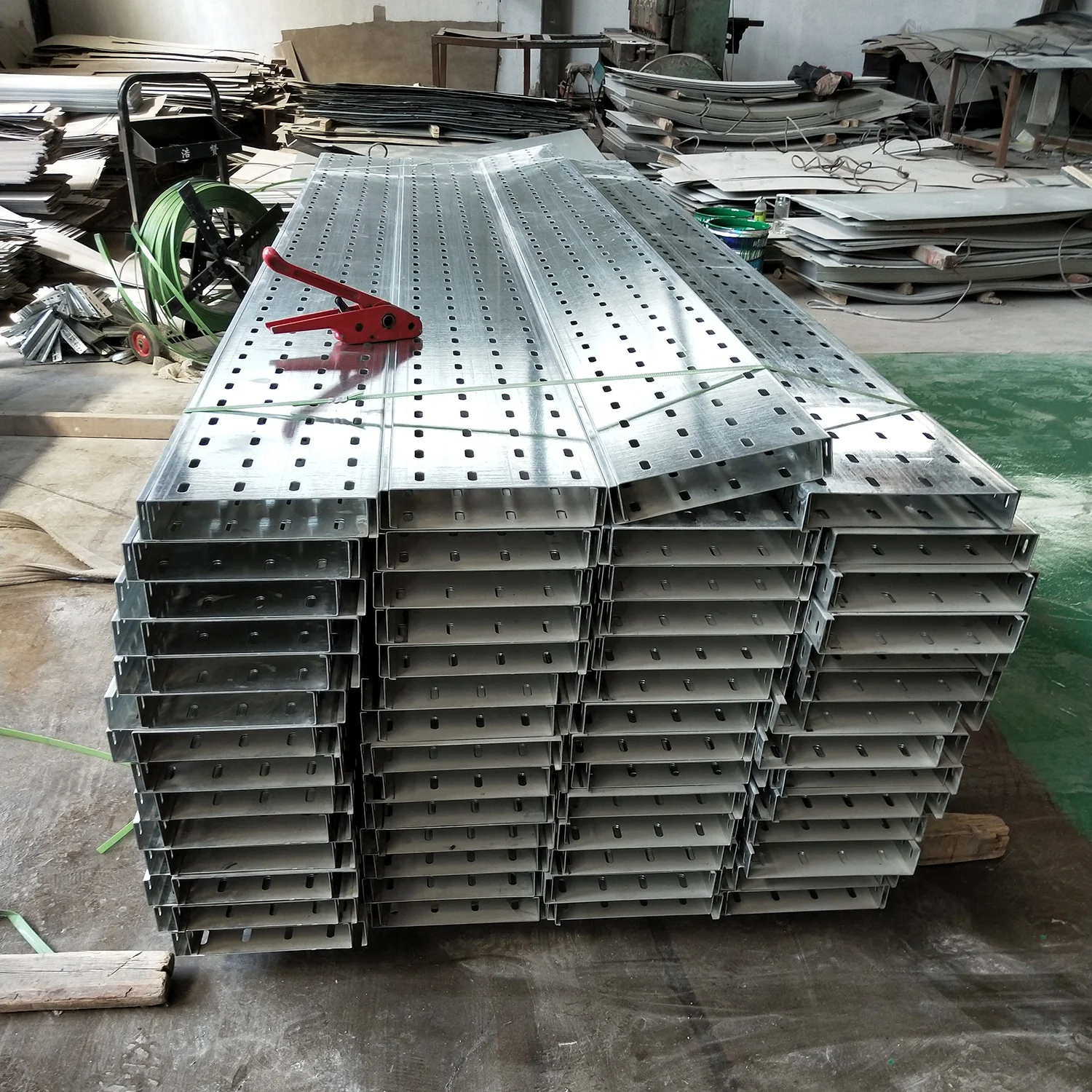 Galvanized steel  Cable Tray Manufacturer with low price