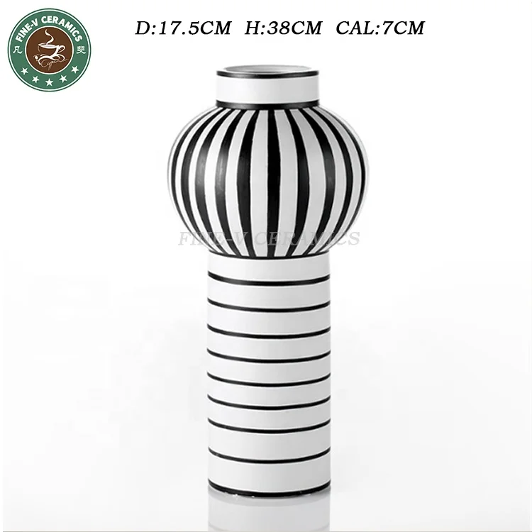Modern simple creative black and white stripe flower arranger decoration sample house home soft decoration large  ceramic vase