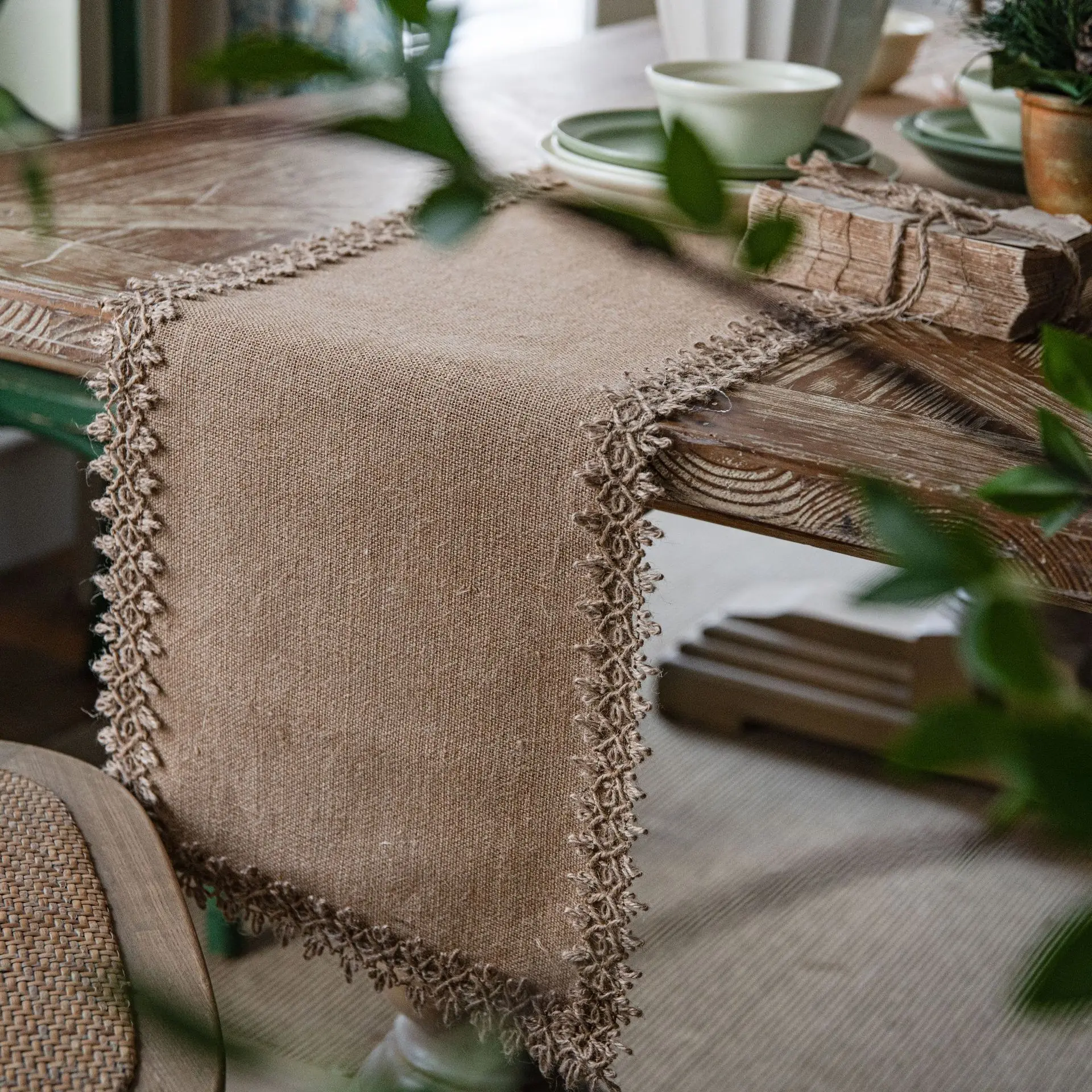 Rural Style Handmade Natural Jute Table Mat Rectangle Linen High quality Table Runner With Tassels