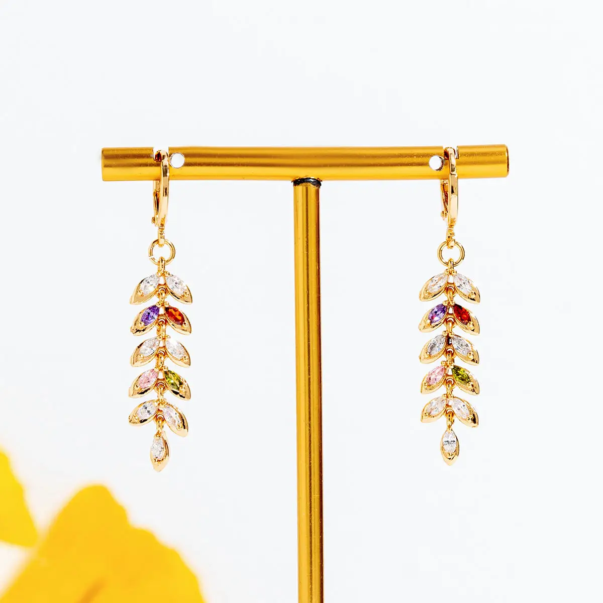 2023 Wholesale Fashion 18k Gold Plated Women Crystal Zirconia Zircon Diamond Huggie Hoop Drop Dangle Earrings With Charm Pendant