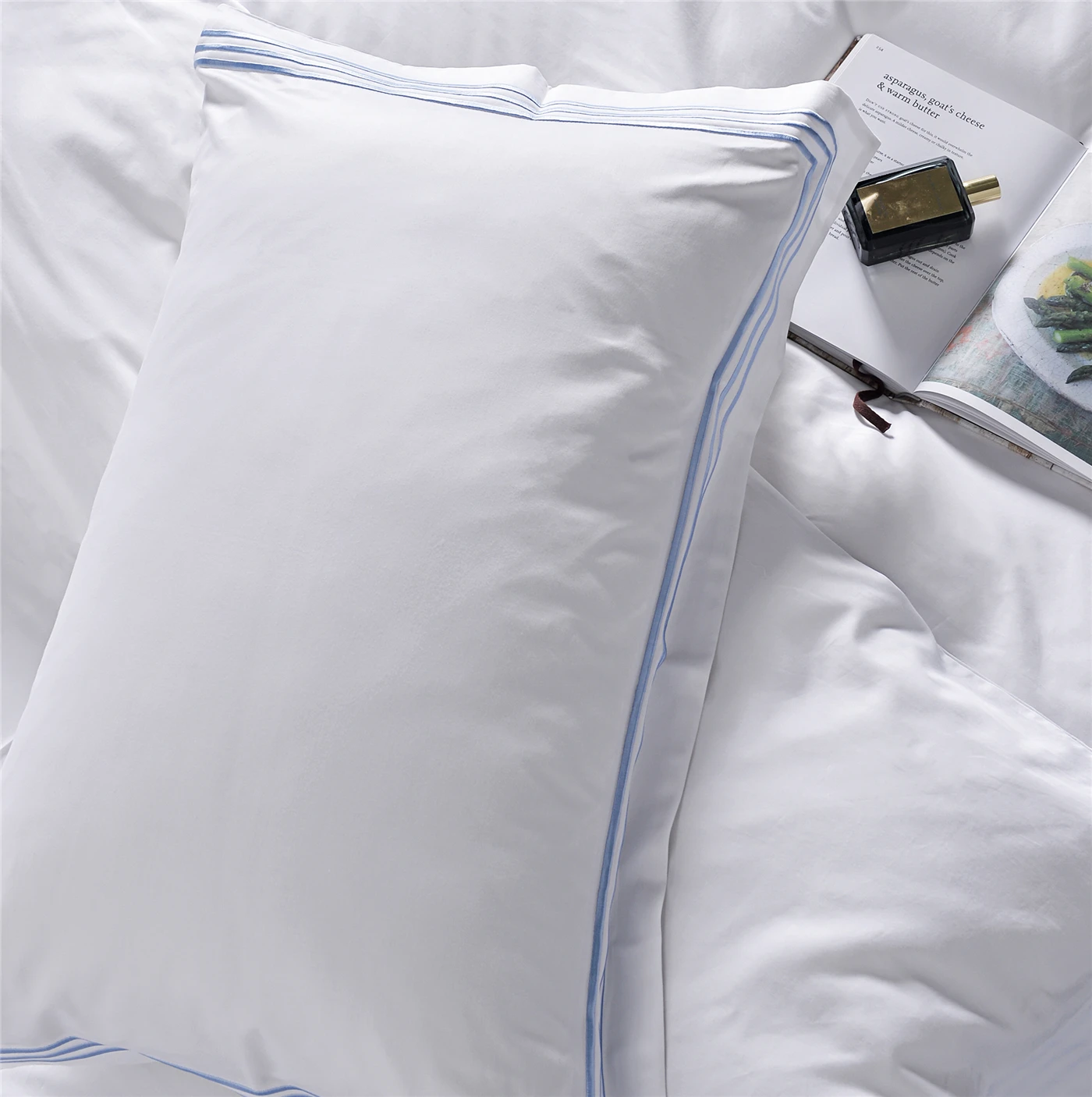 100% Cotton White Bedsheet Set for Hotel and Home Bed Sheet Sheet Type Plain Dyed Applique Embroidery 4 Pcs Solid All-season 60