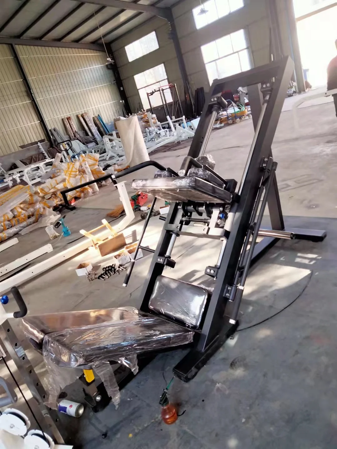 Dual machine leg press and hack squat YG-1063