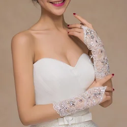 2021 Crystals Beaded Wedding Gloves Bridal Gloves Fingerless Length Opera Lace Appliques rhinestone Wedding Gloves