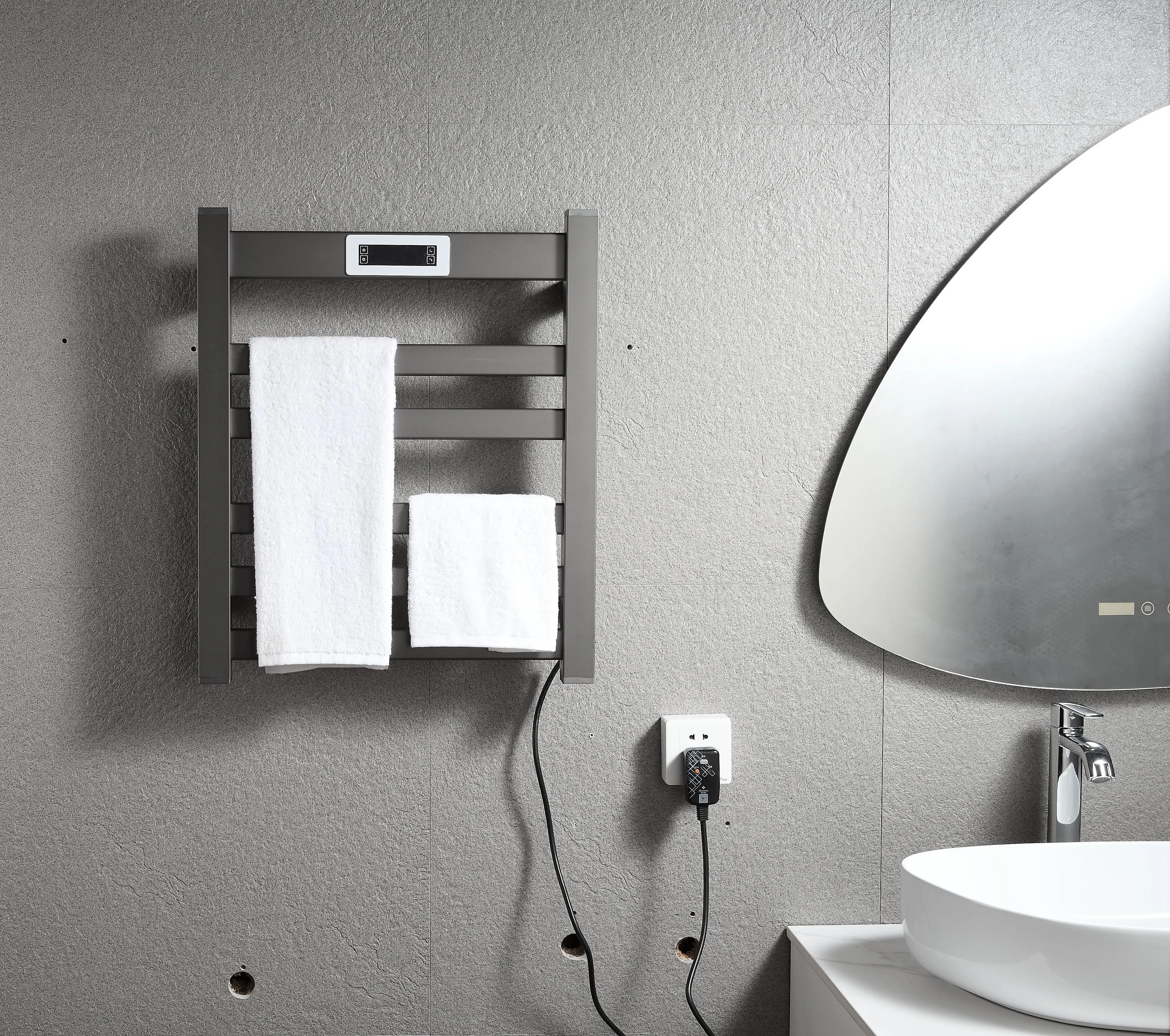 Kaiiy factory 2021 Toilet Radiator Towel Display Rack Electric Wall Mounted Radiator Towel Heating Towel Clothes Drying Rack