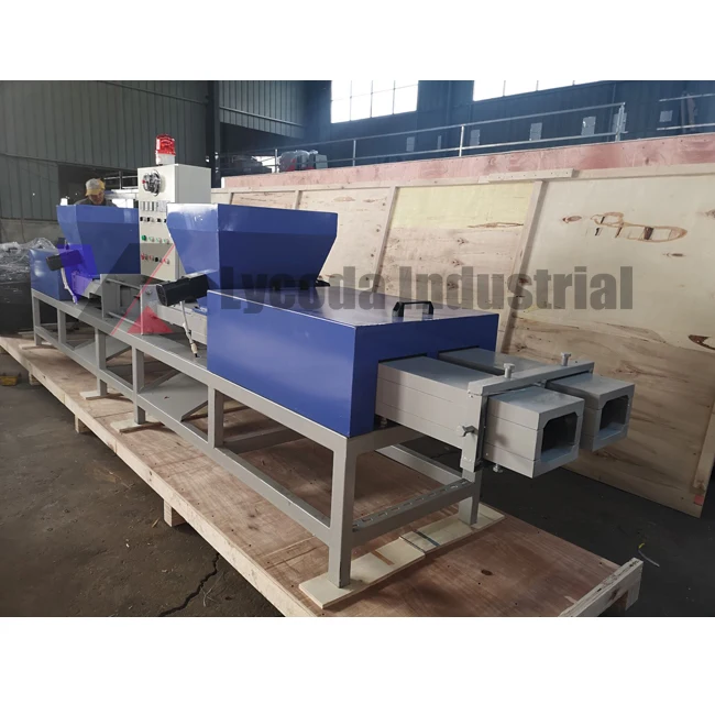 4 heads wood sawdust block press machine extruding wood chips block hot press machine