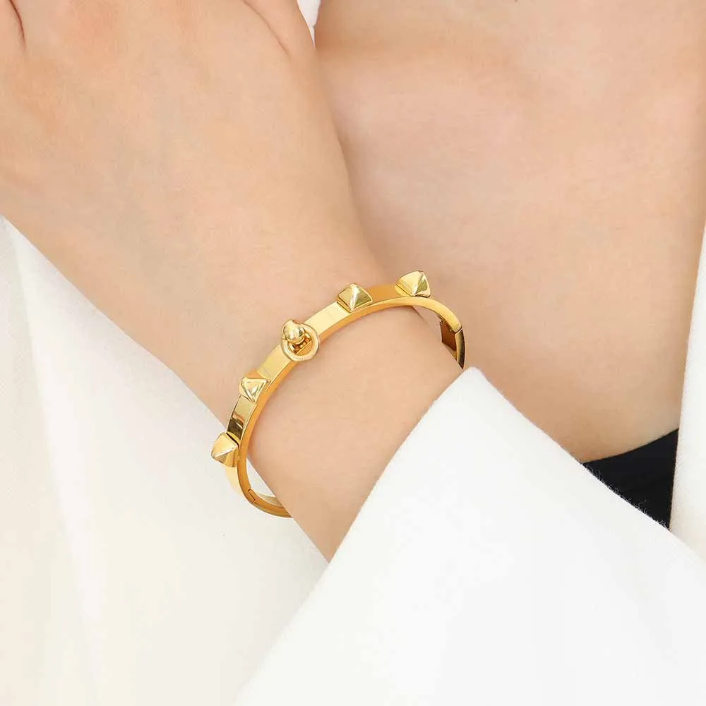 Мода для женщин девушек цепочка на счастье очаровательный браслет Изысканный 18K золотой преувеличенный с пирамидой заклепки из нержавеющей стали