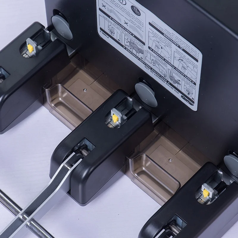 P1000-3 Professional Factory Promotional 100 Sheets 3 Holes Puncher Heavy Duty 3 Hole Punch