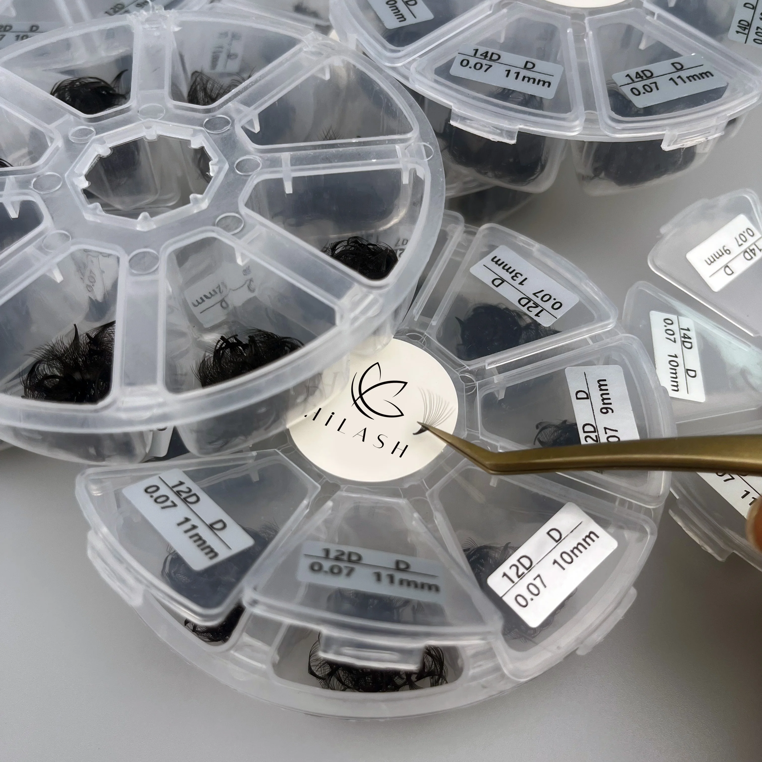 Customized Fans Hand Made Fan XL Large Tray 16 Rows Premade Fans 0.07mm Dark Black Short Stem 2D 3D 4D 5D