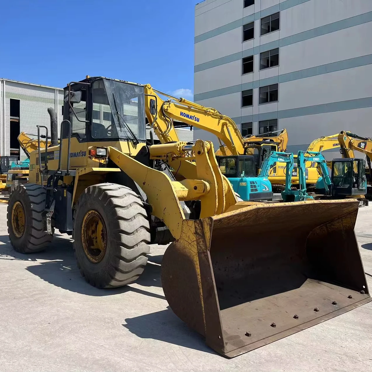 new arrival Japan komatsu machinery wa320-3  Wheel loader CAT 950 966 980 Wheel loader for sale