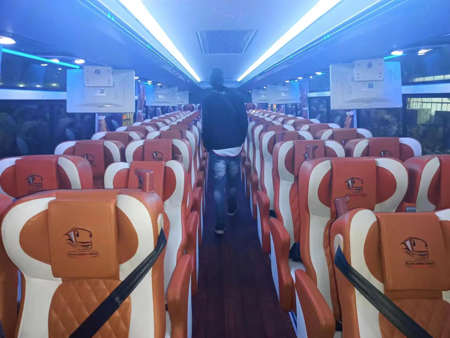 Заказной автобус zhongtong LCK6129D роскошный 30-50 мест б/у для продажи