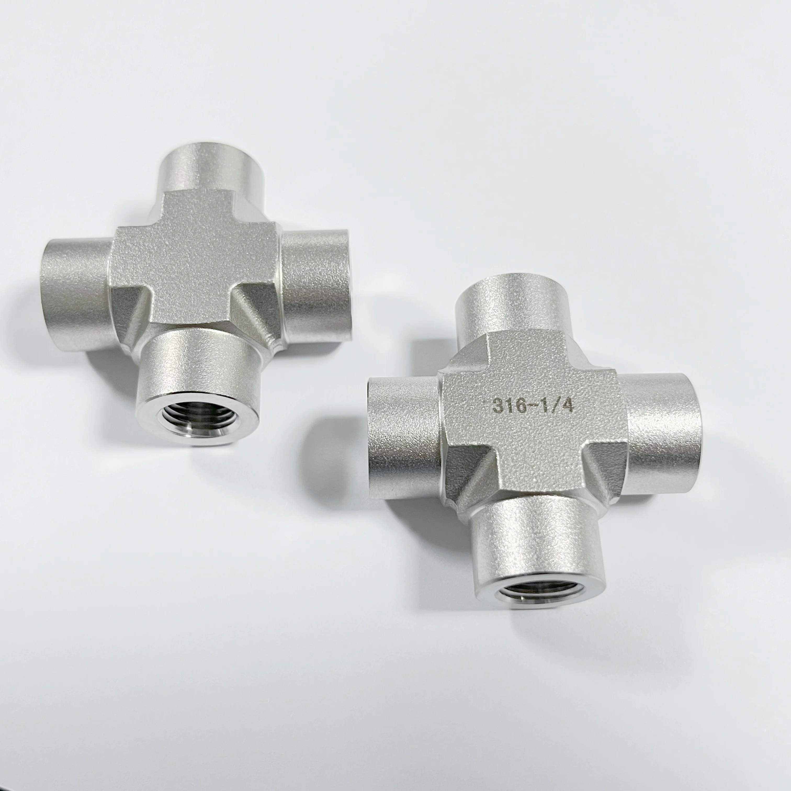 WAKAMASTU Solid 304 Stainless Steel 4 ways cross female threaded 1/8 1/4 3/8 1/2 1 inch NPT BSPT Hydraulic Gas fuel pipe fitting
