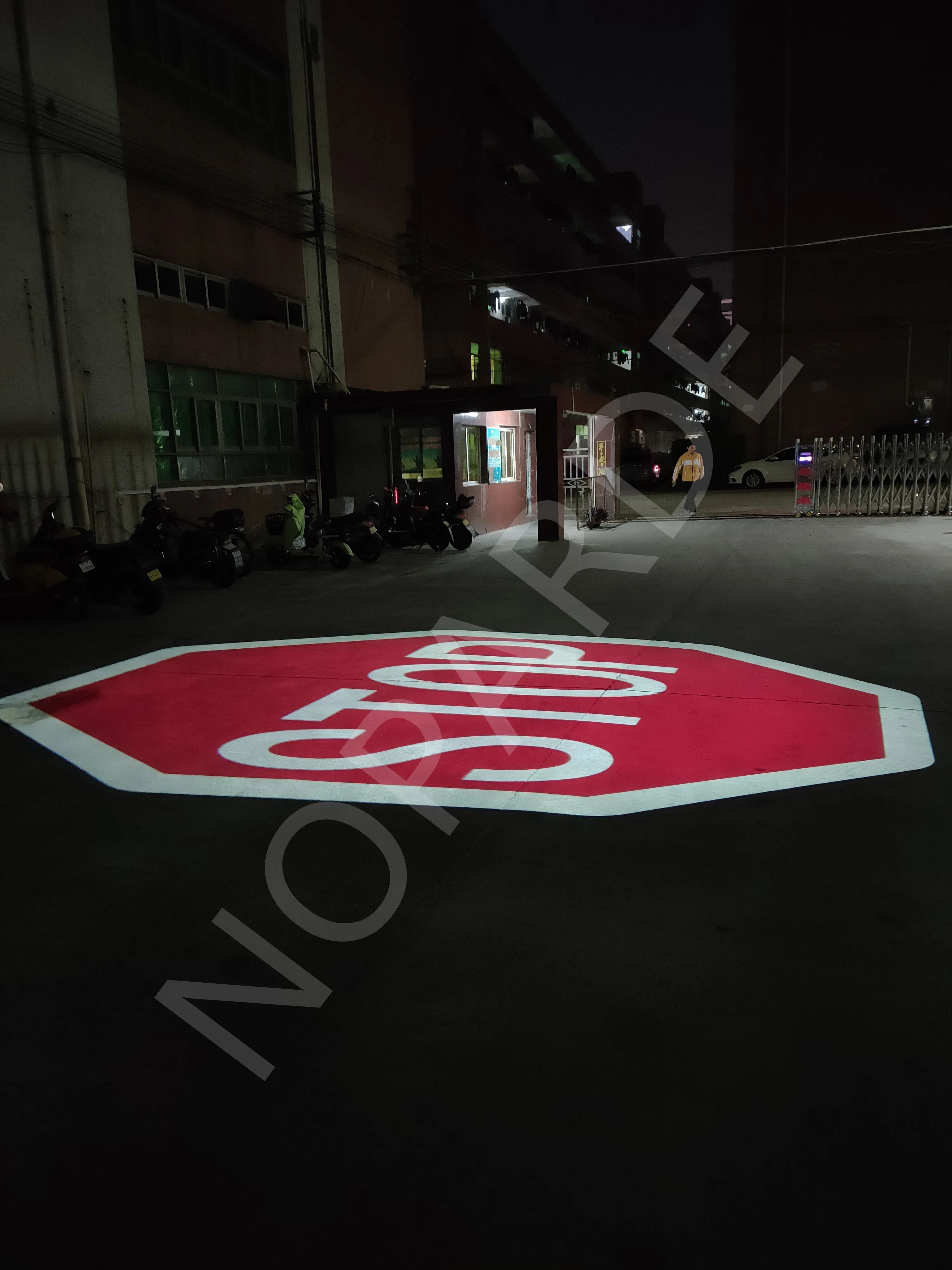 Customized Safety Sign Projector 50W 80W 100W Outdoor Waterproof Indoor Non-Waterproof Rotating Static Traffic Logo Projector