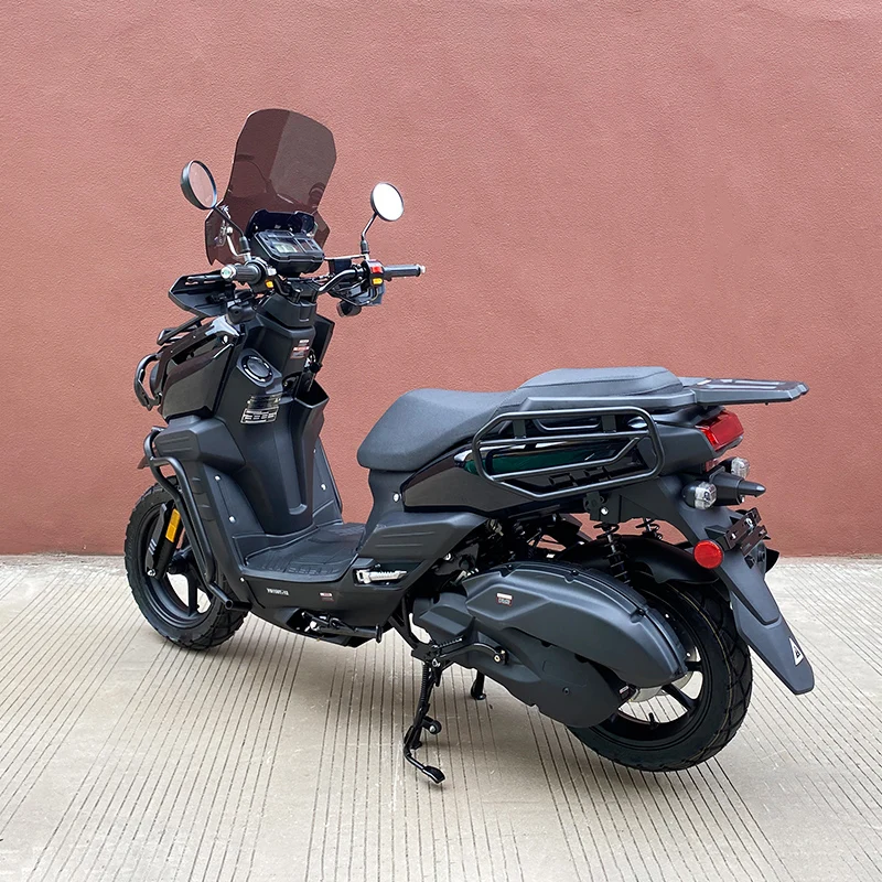 New arrival TANK150/200CC Gasoline Scooter Air Cooled Engine Max Speed 95kmh Front Rear Disc EFI System with Bumper Windshield
