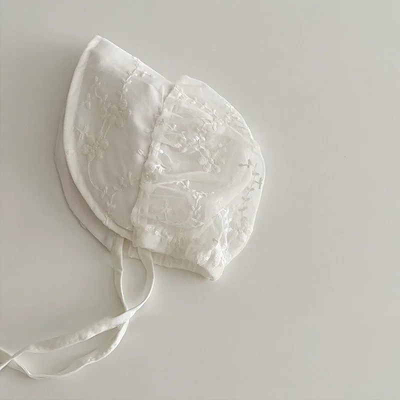 Toddler Accessories 0-18M Lace Hollow Baby Bonnet Newborn Hat For Girls White Summer Baby Sun Protection Princess Infant Hats