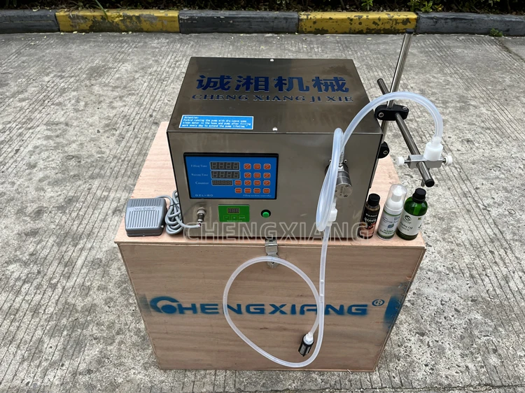 Full customization easy operation line Machine semi automatic liquid filling machine