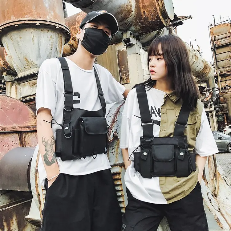 Custom Anti-Theft Hip Pop Vest Rig Bag Fashionable Portable Nylon Tactical Chest Rig for Outdoor Activities Water Resistant