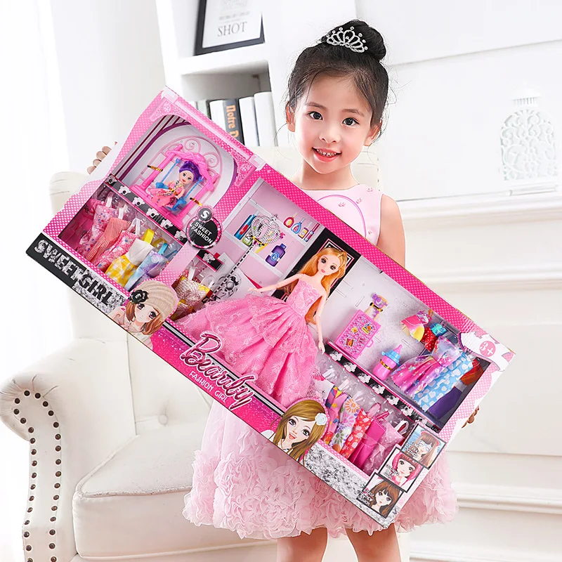 Low MOQ 73cm Plastic Dress toys Baby girls princess fashion big family doll set