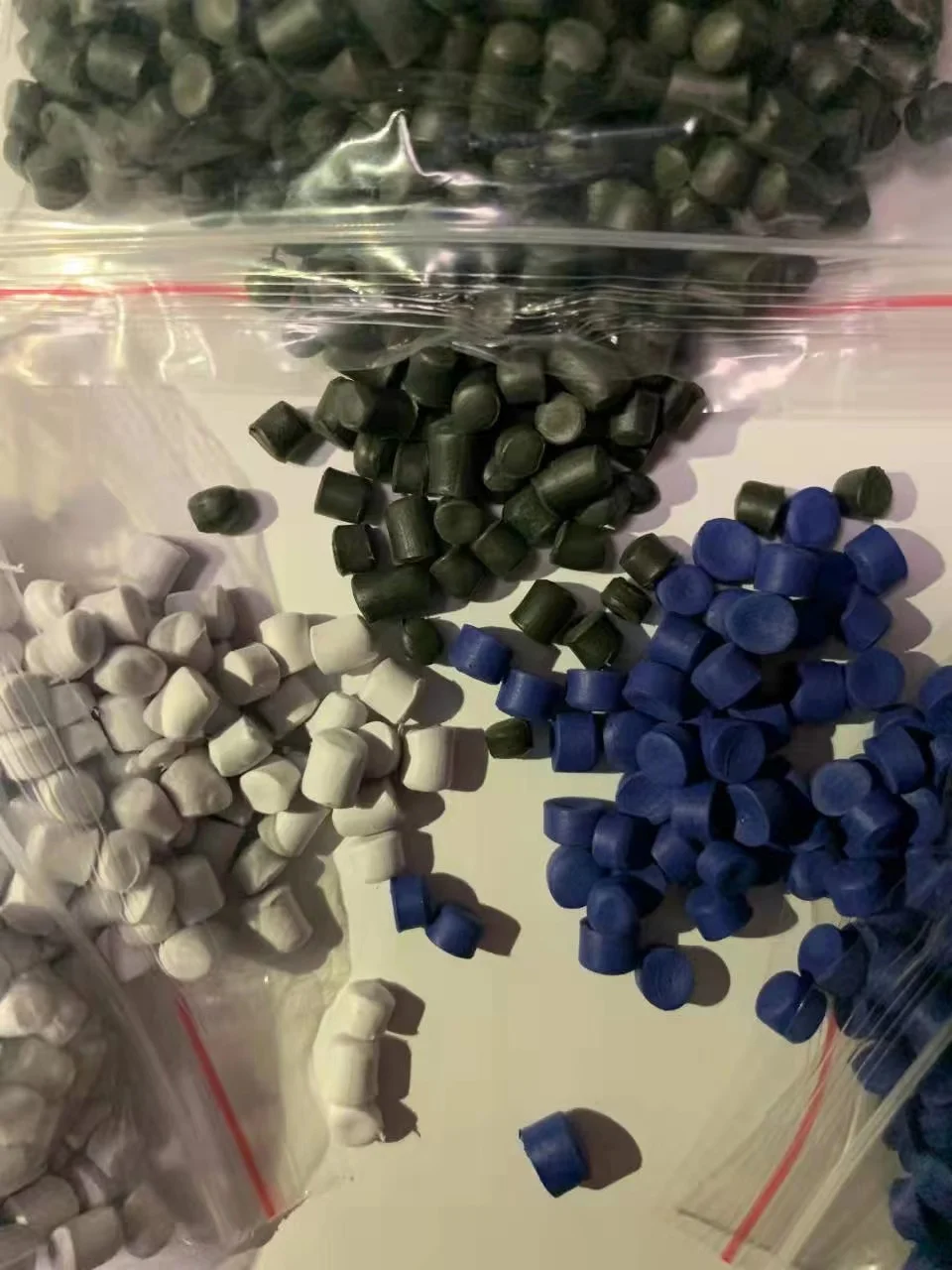 Инъекционные гранулы EVA, составные поролоновые материалы