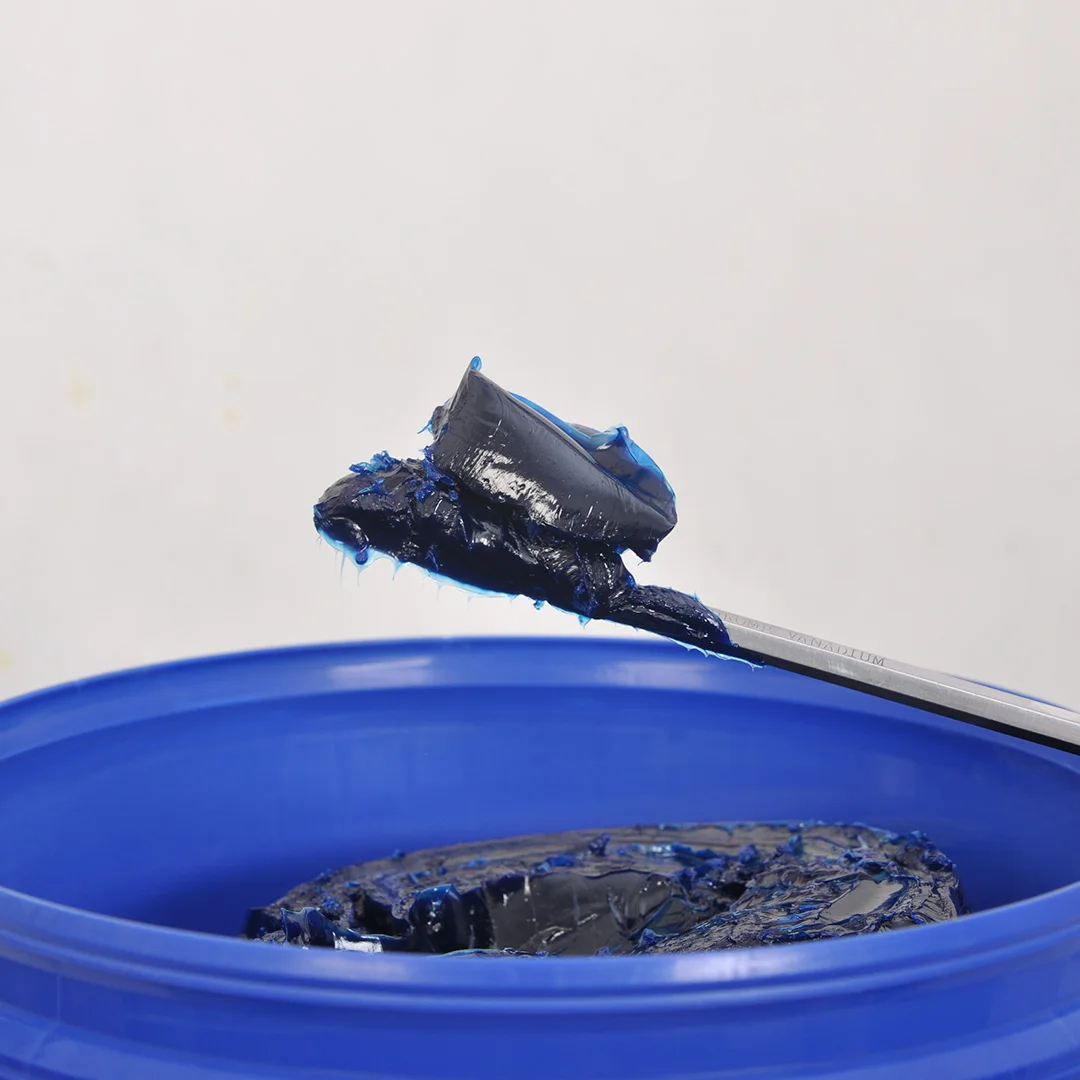 Whole Sale  Blue High Temperature Grease Wheel Bearing Grease  in 15KG Metal  Can