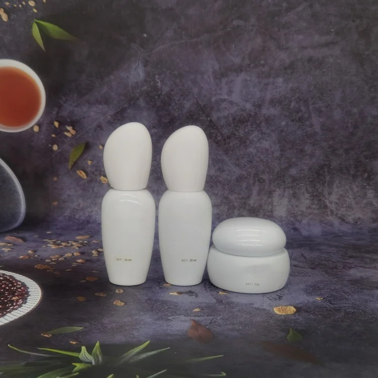 Serum Bottle Glass 30ml 120ml 50ml 100ml Green Gradient Purple Black Unique Shape Frosted Round Serum Glass Bottle Pump