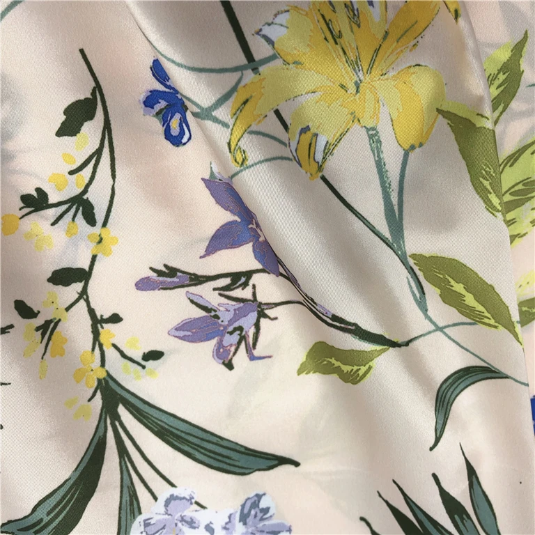 Hot Sale Beauty Flowers Pattern 100 Polyester Digital Print Satin Fabric