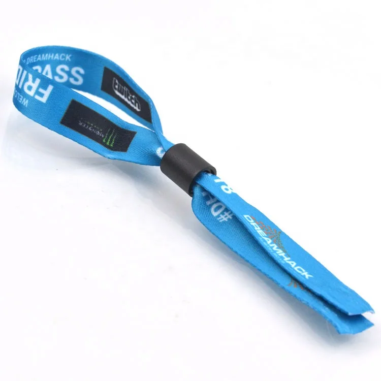 Oem бесплатный образец логотип на заказ спортивный фестиваль тканый браслет тканевый с пластиковым многоразовым слайдом