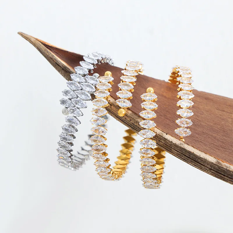 2023 Colorfast Titanium Steel Bracelet For Women Full Zircon Shine Diamond Bracelet Cord Stretch Fashion Jewelry Bracelets Spot