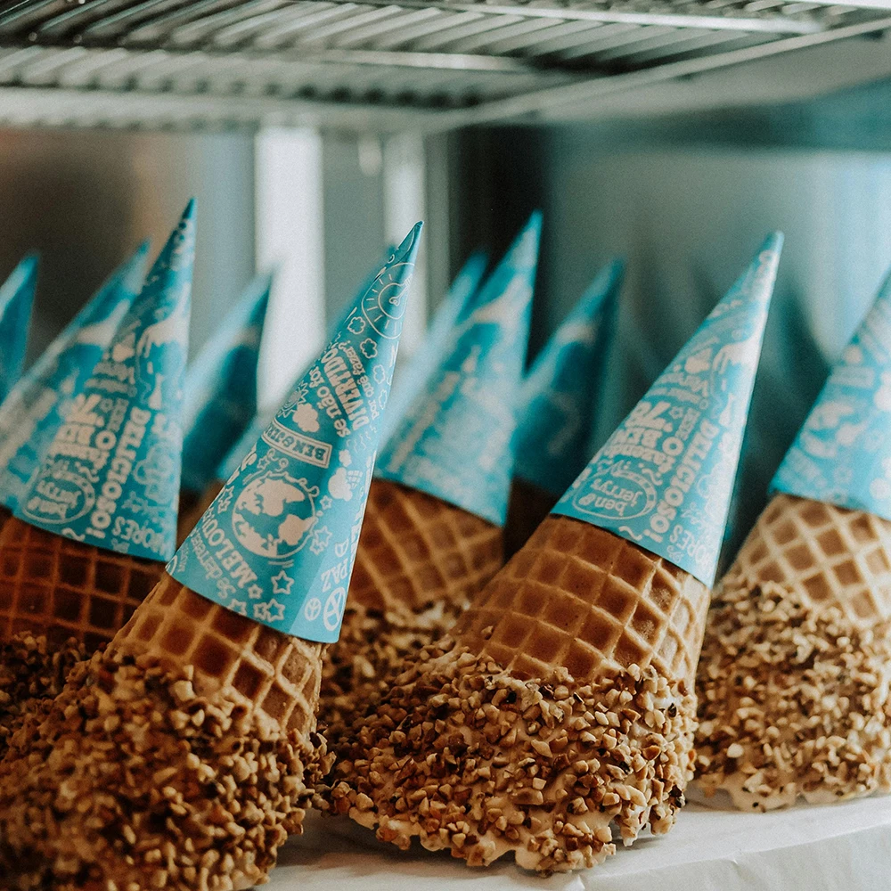 Luckytime Food Safe Grade High Quality Disposable Customized Printing Ice Cream Paper Cone Cup