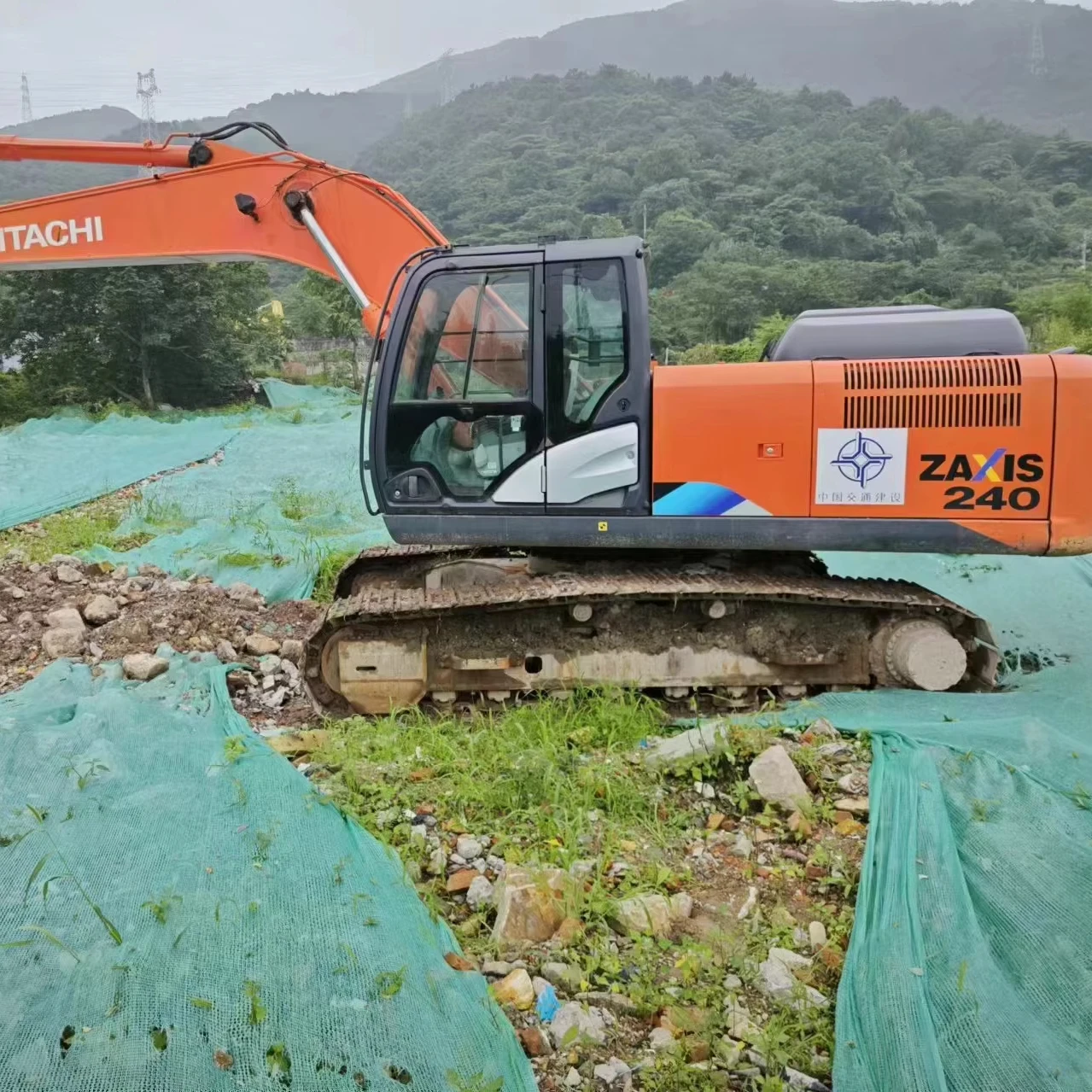 HITACHI240-5A экскаватор с двигателем EPA Быстрая доставка Подержанный японский экскаватор для продажи в Китае