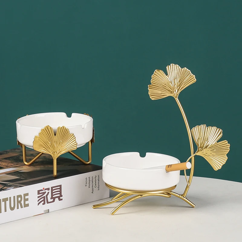 Creative fashion bar office golden luxury ginkgo leaf shape ashtray Round shape ceramic ashtray cigar ashtray