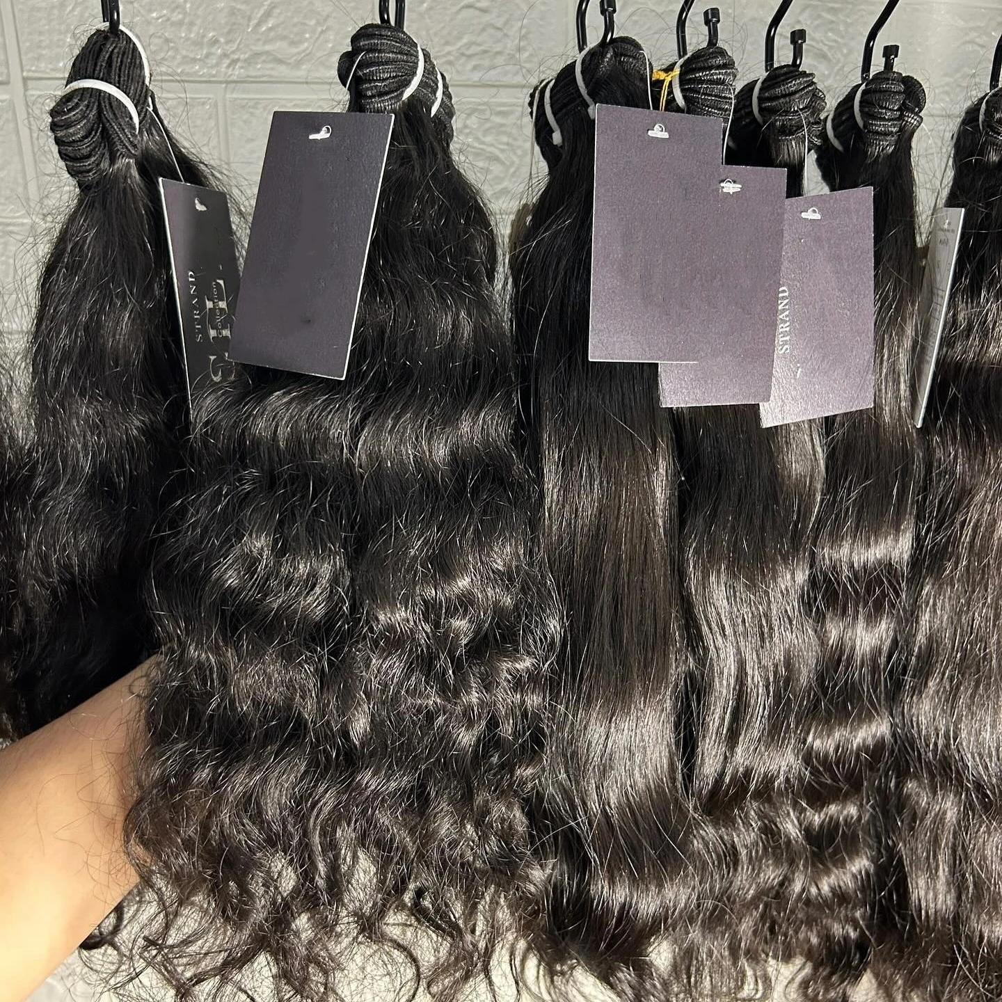 100% Pure Brazilian Virgin Human Hair Mink Quality Cuticle Aligned Weaving, Sewing in Hair Weft Body Wave for Black Women