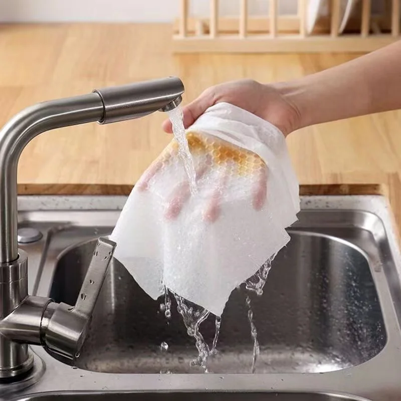 Wholesale Household Soft Paper Towel Roll Absorb Water Oil Absorption Disposable Kitchen Paper Towel